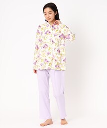 LAURA ASHLEY（ローラアシュレイ）の「クチュールローズ柄　パジャマ（ルームウェア/パジャマ・レディース）」