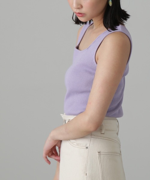FREE'S MART（フリーズマート）の「◆スクエアネックリブタンクトップ（Tシャツ/カットソー・レディース・パープル/ブラック/ホワイト/グリーン・FREE）」の21枚目の写真