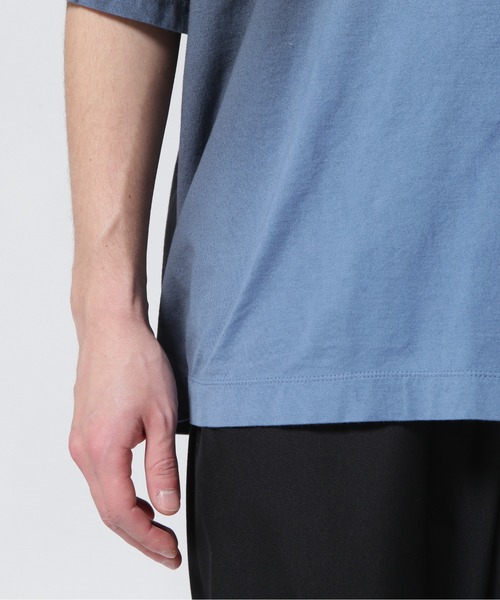 YOKE(ヨーク)の「YOKE/ヨーク/Spray Printed T-Shirt/YK23SS0487(Tシャツ/カットソー・メンズ・ネイビー/イエロー・3/2)」の6枚目の写真