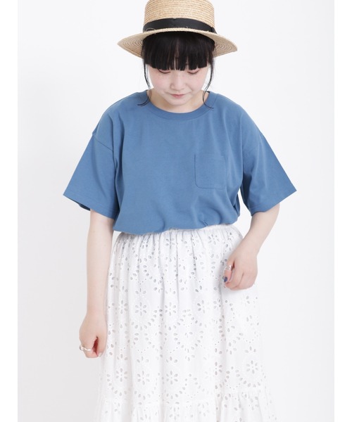 Samansa Mos2（サマンサ モスモス）の「【USAコットン】胸ポケット付ベーシックTシャツ（Tシャツ/カットソー・レディース・オフホワイト/ブルー/ベージュ/ネイビー/モカ/レッド・ﾌﾘ-）」の6枚目の写真