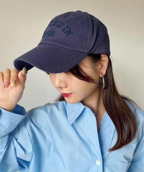 CLEA（クレア）の「カレッジロゴ刺繍ヴィンテージ風キャップ（キャップ・レディース・ブラック/ベージュ/グリーン/レッド/ホワイト/ネイビー/グレー・FREE）」の6枚目の写真