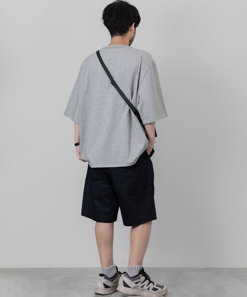 wrou（ロウ）の「16/2ハイカウントヘビー天竺 MASSIVE T-SHIRT（Tシャツ/カットソー・メンズ・グレー/ブラック/ホワイト・1/2/3）」の4枚目の写真