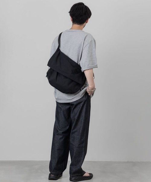 wrou（ロウ）の「16/2ハイカウントヘビー天竺 MASSIVE T-SHIRT（Tシャツ/カットソー・メンズ・グレー/ブラック/ホワイト・1/2/3）」の9枚目の写真