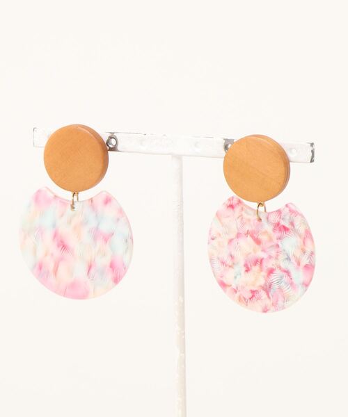 tone(トーン)の「【lea.acc*maamee*】ライトブラウンウッド×ピンクハーフムーン(ピアス(両耳用)・レディース・ピンク/ブルー・FREE)」の1枚目の写真
