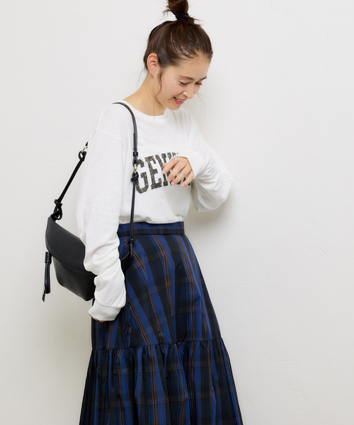 JOURNAL STANDARD（ジャーナルスタンダード）の「GENUINEロゴロングTシャツ（Tシャツ/カットソー・レディース・ホワイト系その他/レッド/ホワイト/チャコールグレー・FREE）」の17枚目の写真