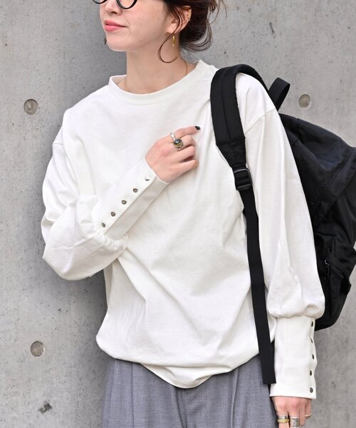 B.C STOCK（ベーセーストック）の「《追加》ロングカフスカットプルオーバー（Tシャツ/カットソー・レディース・ブラック系その他/ブラック/ホワイト・FREE）」の2枚目の写真