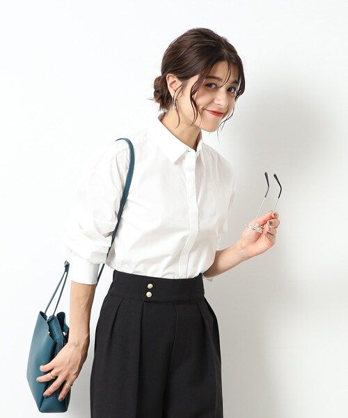 DRESKIP（ドレスキップ）の「◆抜け感を演出 旬なショート丈シャツ（シャツ/ブラウス・レディース・ブラック/オフホワイト・02/03/04）」の2枚目の写真