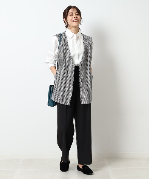 DRESKIP（ドレスキップ）の「◆抜け感を演出 旬なショート丈シャツ（シャツ/ブラウス・レディース・ブラック/オフホワイト・02/03/04）」の3枚目の写真