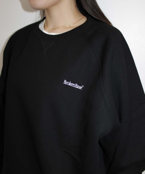 BROKEN BASE（ブロークンベース）の「ワンポイント刺繍裏起毛スウェットクルーネック（スウェット・メンズ・杢グレー/ブラック/ネイビー・LARGE/MEDIUM）」の13枚目の写真