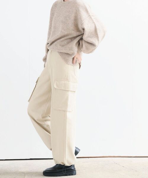 rps(アールピーエス)の「ドロストデニムカーゴパンツ(カーゴパンツ・レディース・アイボリー/ネイビー/ブルー/カーキ・フリー)」の6枚目の写真