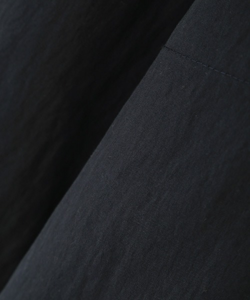 MHL.（エムエイチエル）の「PADDED COTTON NYLON（ブルゾン・メンズ・ネイビー/カーキ・LARGE/MEDIUM/SMALL）」の10枚目の写真