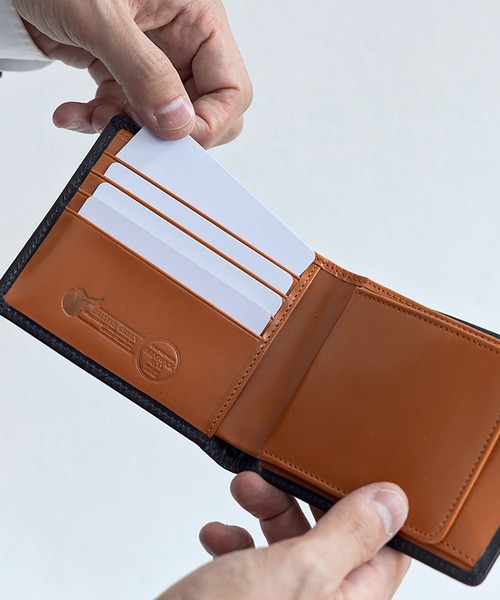 BRITISH GREEN（ブリティッシュグリーン）の「英国製 オールブライドルレザー スリム 二つ折り財布（財布・メンズ・ネイビー/ブラック/バーガンディー/グリーン・ONE SIZE）」の8枚目の写真