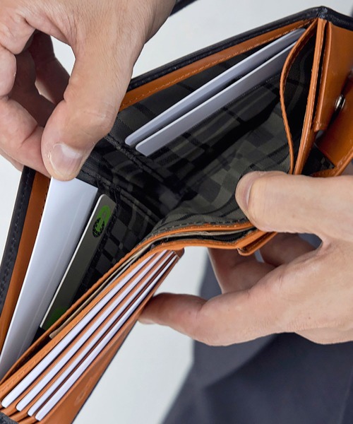 BRITISH GREEN（ブリティッシュグリーン）の「英国製 オールブライドルレザー スリム 二つ折り財布（財布・メンズ・ネイビー/ブラック/バーガンディー/グリーン・ONE SIZE）」の10枚目の写真