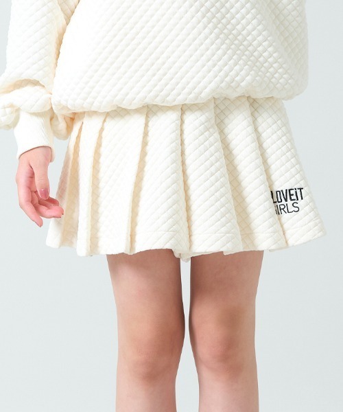 by LOVEiT(バイラビット)の「キルトコードスカパン(スカート・キッズ・ブラック/ピンク/アイボリー・120cm/130cm/150cm/140cm/160cm)」の7枚目の写真