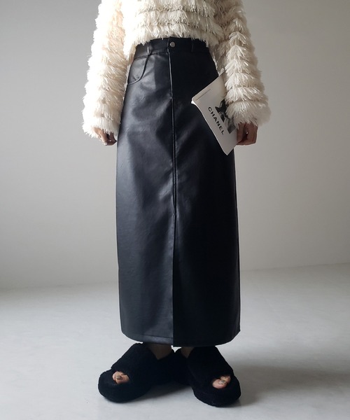 me+em select(ミームセレクト)の「※※【 3color / 3size 】フロントスリットヴィンテージフェイクレザースカート(スカート・レディース・ブラック/ベージュ/グレー・SMALL/MEDIUM/LARGE)」の17枚目の写真
