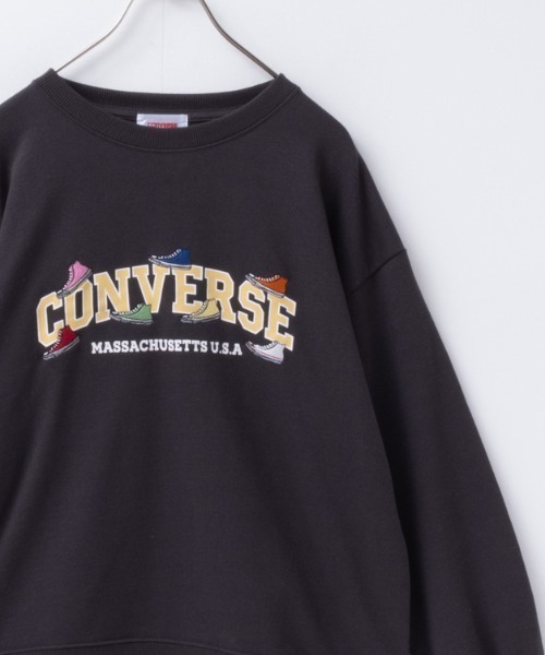 CONVERSE(コンバース)の「CONVERSE コンバース 裏毛シューズ刺繍 トレーナー(スウェット・レディース・グレイッシュベージュ/チャコールグレー/ライム/ホワイト/ライトパープル/ピンク・M/L)」の1枚目の写真