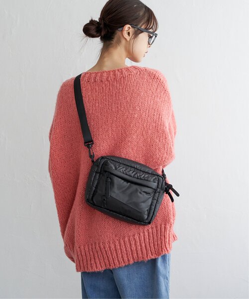 LBC（エルビーシー）の「パテッドショルダーミニ（ショルダーバッグ・レディース・グリーン系/ブラック・FREE）」の7枚目の写真