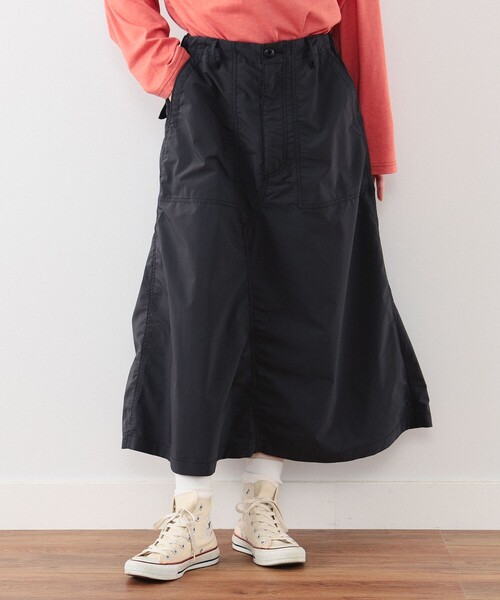 BEAMS BOY(ビームスボーイ)の「BEAMS BOY / ソロテックス ベイカー スカート(スカート・レディース・ブラック/オリーブ・ONE SIZE)」の15枚目の写真