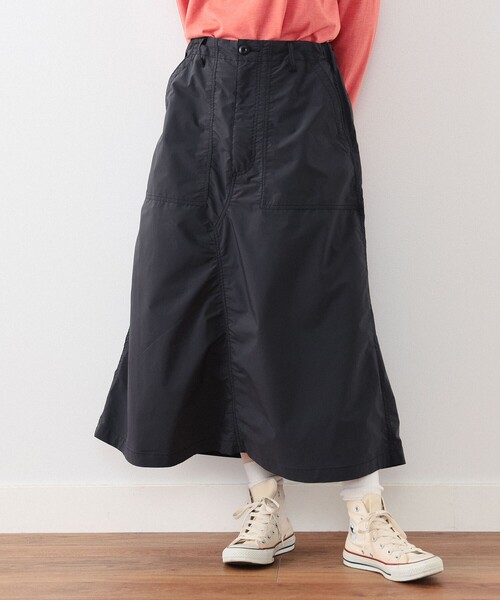 BEAMS BOY(ビームスボーイ)の「BEAMS BOY / ソロテックス ベイカー スカート(スカート・レディース・ブラック/オリーブ・ONE SIZE)」の17枚目の写真