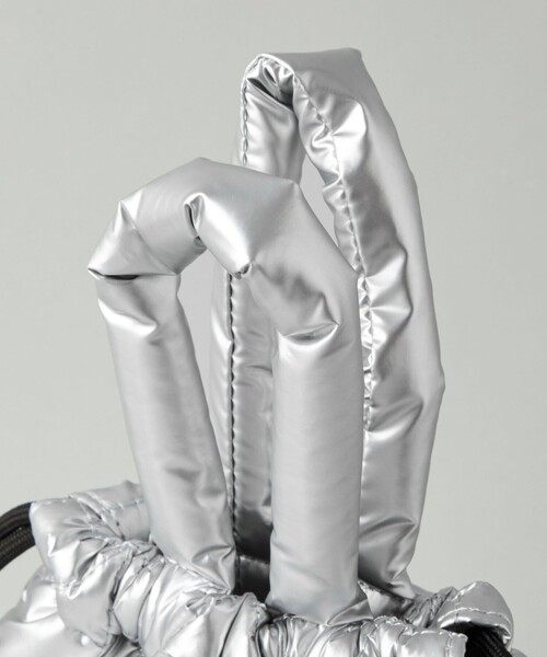 CITEN(シテン)の「<CITEN>パデッド バケット バッグ(トートバッグ・レディース・ベージュ/ロイヤルブルー/シルバー/ブラック・FREE)」の13枚目の写真