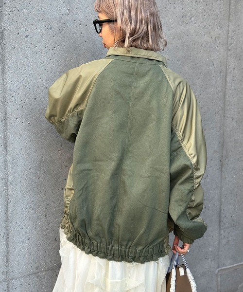 CIAOPANIC(チャオパニック)の「ナイロン切替ギャザーブルゾン(ブルゾン・レディース・オフホワイト/ブラック/カーキ・FREE)」の21枚目の写真