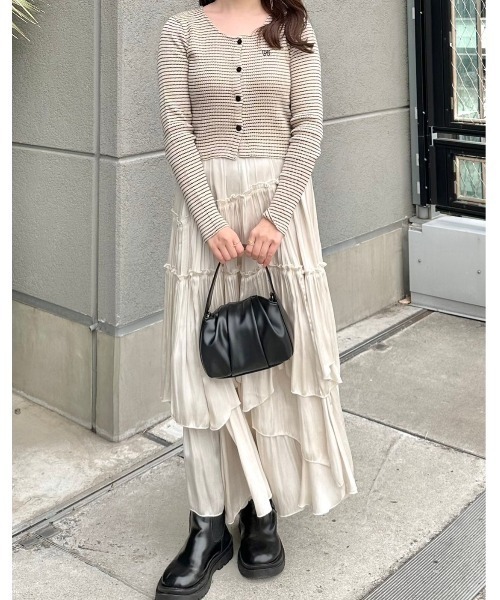 mellowneon（メロウネオン）の「刺繍ボーダークロップトップス