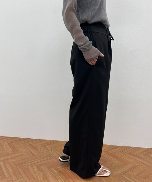 y/m（イム）の「ツイルダブルウエストパンツ（スラックス・レディース・グレー/ブラック・FREE）」の22枚目の写真