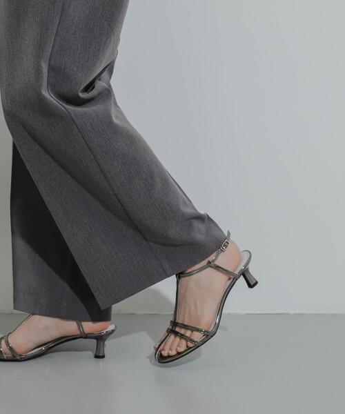 SENSE OF PLACE by URBAN RESEARCH（センスオブプレイスバイアーバンリサーチ）の「エナメルストラップサンダル（サンダル・レディース・オレンジ/ゴールド/チャコールグレー・SMALL/MEDIUM/LARGE）」の2枚目の写真