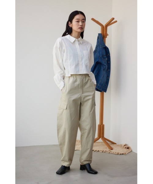 AZUL by moussy（アズールバイマウジー）の「ショートキリカエシャツ（シャツ/ブラウス・レディース・サックスブルー/ブルー系その他2/オフホワイト/ホワイト系その他・FREE）」の7枚目の写真