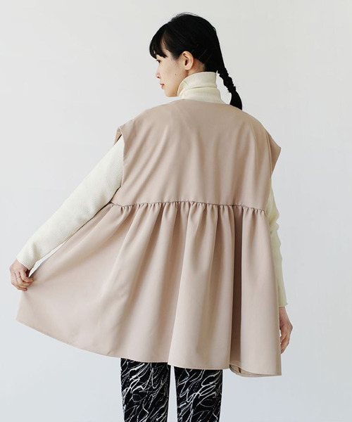 e-zakkamania stores(イーザッカマニアストアーズ)の「ペプラム フレンチスリーブジレ(ベスト・レディース・ブラック/ピンクベージュ・M)」の17枚目の写真