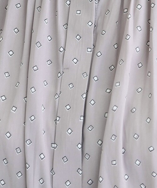 grove(グローブ)の「◆【洗える】ヴィンテージサテン五分袖ブラウス(シャツ/ブラウス・レディース・ピンク/ネイビー/グレー系/ホワイト系3/オフホワイト・03/02/01/04/05)」の21枚目の写真