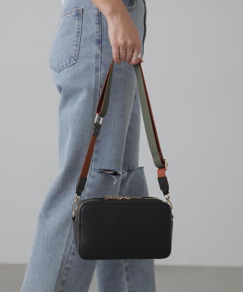 FREE'S MART（フリーズマート）の「◇Ｗジップバッグ（ショルダーバッグ・レディース・ブラウン系その他/ブラック/ホワイト・ﾌﾘ-）」の3枚目の写真