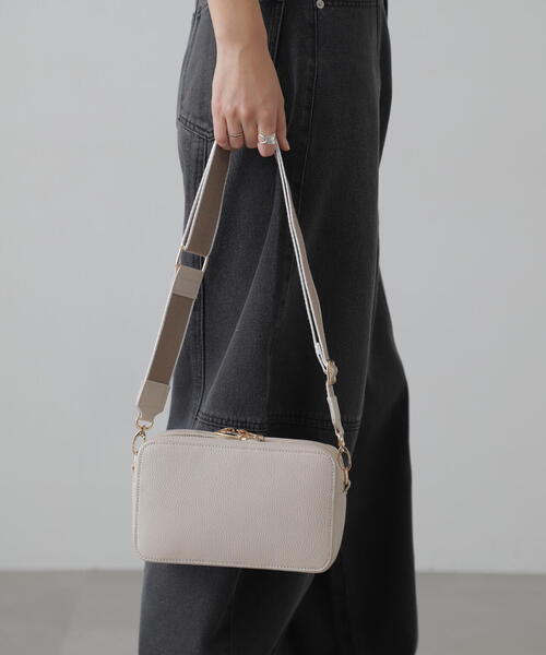 FREE'S MART（フリーズマート）の「◇Ｗジップバッグ（ショルダーバッグ・レディース・ブラウン系その他/ブラック/ホワイト・ﾌﾘ-）」の14枚目の写真