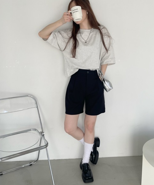 Ada.(エイダ)の「パール付き 半袖 Tシャツ(Tシャツ/カットソー・レディース・ブラック/ライトベージュ/ブルー系その他/オートミール・FREE)」の14枚目の写真