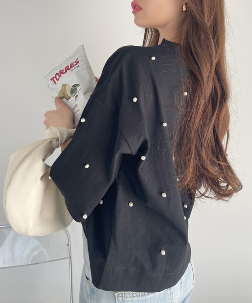 Ada.(エイダ)の「パール付き 半袖 Tシャツ(Tシャツ/カットソー・レディース・ブラック/ライトベージュ/ブルー系その他/オートミール・FREE)」の19枚目の写真