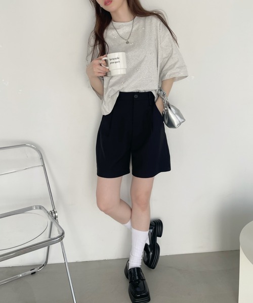 Ada.(エイダ)の「パール付き 半袖 Tシャツ(Tシャツ/カットソー・レディース・ブラック/ライトベージュ/ブルー系その他/オートミール・FREE)」の8枚目の写真