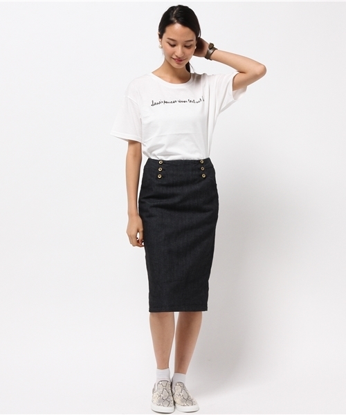 Discoat Parisien（ディスコートパリシアン）の「刺繍ロゴT（Tシャツ/カットソー・レディース・オフホワイト/キャメル/グレー・LARGE/MEDIUM）」の7枚目の写真