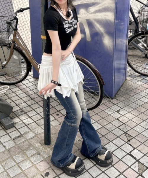 XU(エックスユー)の「ストリートファッション XU エックスユー shirring frill skirt シャーリングスカート フリルスカート ミニスカート ショート丈スカート リボンスカート バレエコア 韓国ファッション 韓国ストリート(スカート・レディース・ブラック/アイボリー・ONE SIZE)」の17枚目の写真