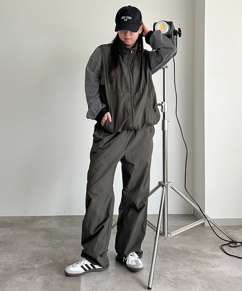 apres jour mignon(アプレジュールミニョン)の「スタンドナイロンベスト【SET UP可能】【ZOZOTOWN限定アイテム】(ベスト・レディース・ブラック/グレー/チャコールグレー・X-LARGE/フリー)」の17枚目の写真