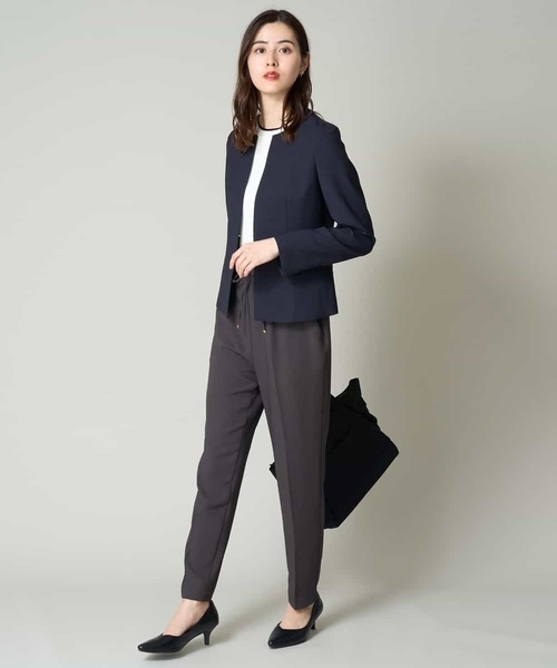 a.v.v(アーヴェヴェ)の「【接触冷感/洗える/UVカット】オックスストレッチキーネックジャケット【Reflax】(ノーカラージャケット・レディース・ライトグレー/モカ/ネイビー・34/36/40/42/38)」の10枚目の写真