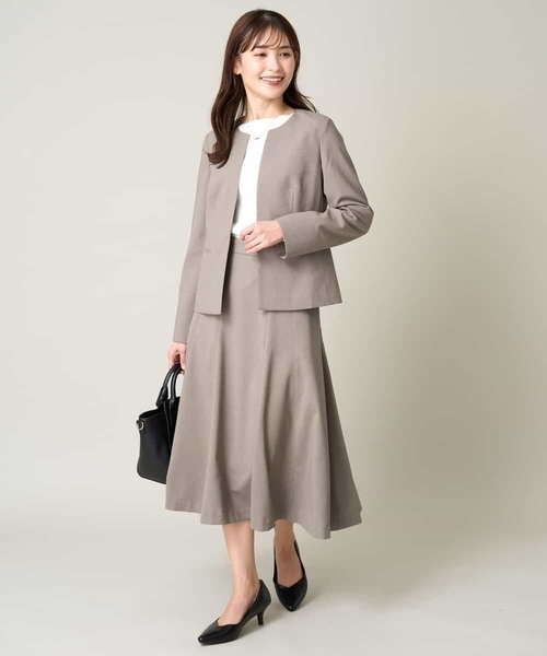a.v.v(アーヴェヴェ)の「【接触冷感/洗える/UVカット】オックスストレッチキーネックジャケット【Reflax】(ノーカラージャケット・レディース・ライトグレー/モカ/ネイビー・34/36/40/42/38)」の16枚目の写真