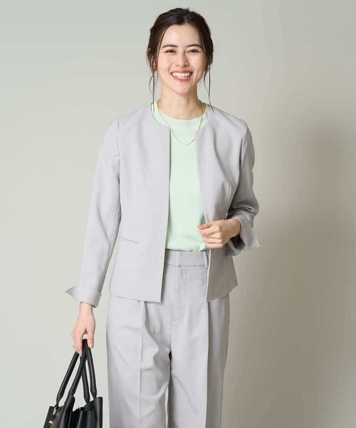 a.v.v(アーヴェヴェ)の「【接触冷感/洗える/UVカット】オックスストレッチキーネックジャケット【Reflax】(ノーカラージャケット・レディース・ライトグレー/モカ/ネイビー・34/36/40/42/38)」の17枚目の写真