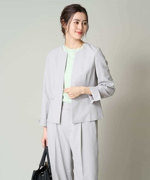 a.v.v(アーヴェヴェ)の「【接触冷感/洗える/UVカット】オックスストレッチキーネックジャケット【Reflax】(ノーカラージャケット・レディース・ライトグレー/モカ/ネイビー・34/36/40/42/38)」の18枚目の写真