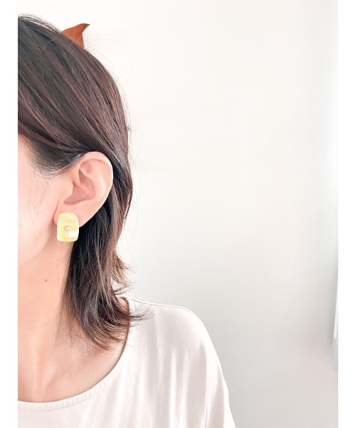 tone(トーン)の「【chez vous】Ink art pearl ピアス(MA)(ピアス(両耳用)・レディース・ホワイト系その他/ブルー系その他/パープル系その他/イエロー系その他・FREE)」の15枚目の写真