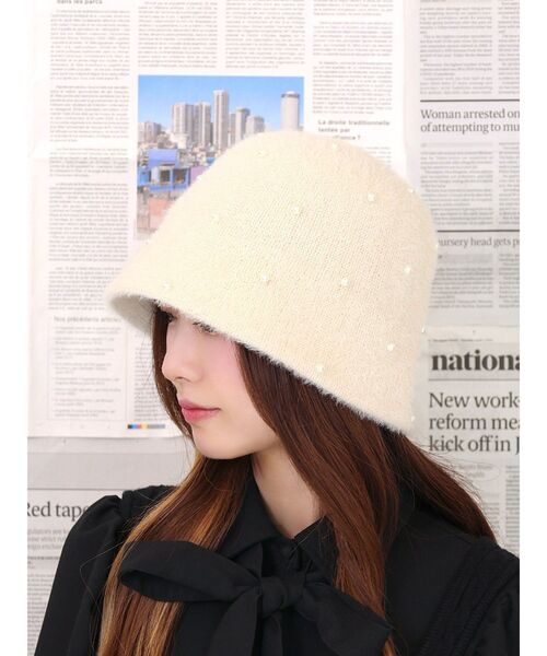 EATME(イートミー)の「パール付シャギーバケットハット(ハット・レディース・ホワイト/ブラック・FREE)」の10枚目の写真