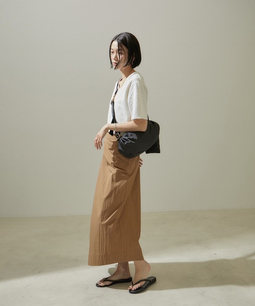 SALON adam et rope'(サロン アダム エ ロペ)の「ヘンプコットンクルーネックTシャツ(Tシャツ/カットソー・レディース・オフホワイト/グレー/チャコールグレー・FREE)」の14枚目の写真