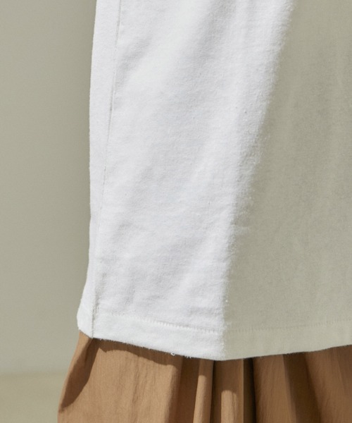 SALON adam et rope'(サロン アダム エ ロペ)の「ヘンプコットンクルーネックTシャツ(Tシャツ/カットソー・レディース・オフホワイト/グレー/チャコールグレー・FREE)」の11枚目の写真