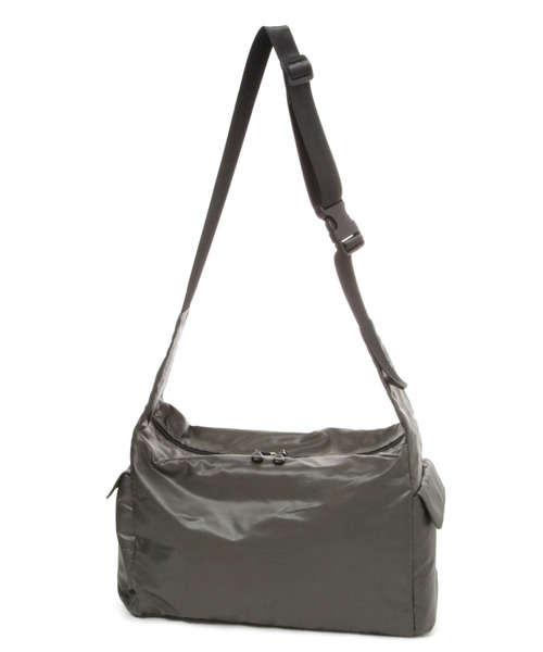 LAKOLE（ラコレ）の「サイドフラップポケットショルダーバッグ / 116443（ショルダーバッグ・メンズ・カーキ/ブラック・FREE）」の6枚目の写真