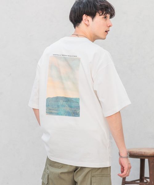 RAGEBLUE（レイジブルー）の「バックフォトプリント/天竺コットン/ビッグシルエットTシャツ2（Tシャツ/カットソー・メンズ・ホワイト/グレー/ブルー/ブラック・LARGE/MEDIUM/SMALL）」の2枚目の写真