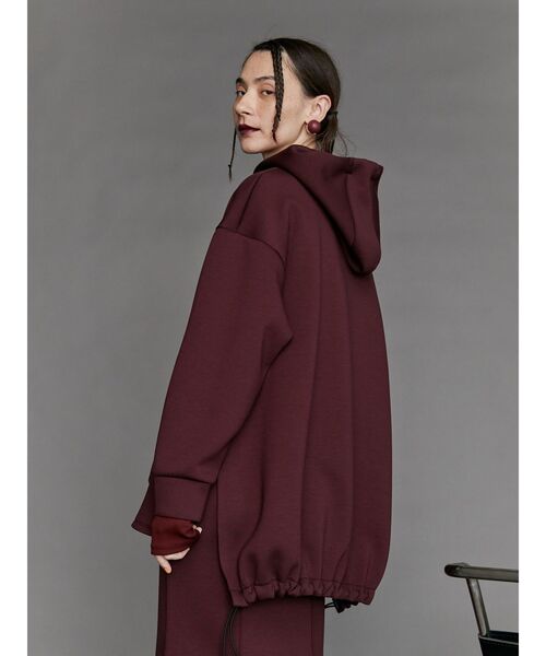 UN3D.（アンスリード）の「HEM GATHER HOODIE / ヘムギャザー
